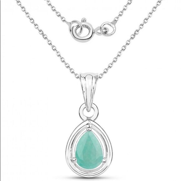 Unbranded Jewelry - Silver and Green Teardrop Necklace